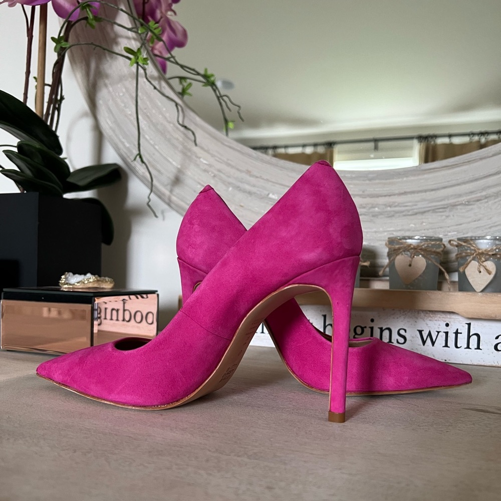 New, SCHUTZ shoes, heel height 4”